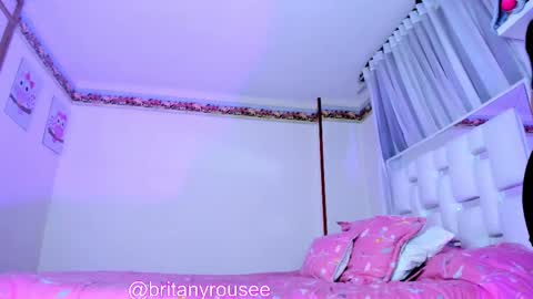 Snapshot of britanyrousee chatting on October 4, 8:29 pm Emily online show from October 4, 8:29 pm