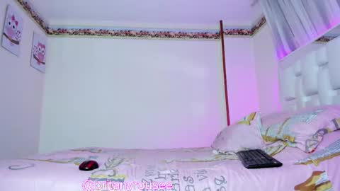 Emily online show from February 19, 9:11 pm