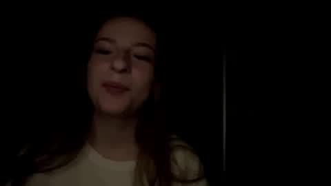 Snapshot of britanysuther chatting on July 25, 8:06 pm Ciri online show from July 25, 8:06 pm
