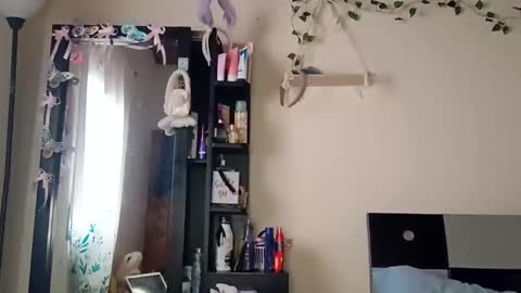 Snapshot of brithany791335 chatting on March 3, 2:23 pm brithany online show from March 3, 2:23 pm