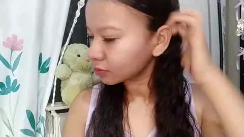 brithany online show from March 13, 2:40 am