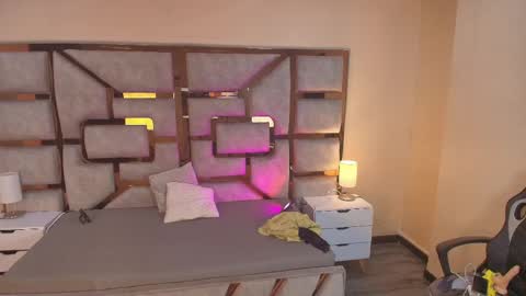 BRITHNY online show from April 8, 4:34 am