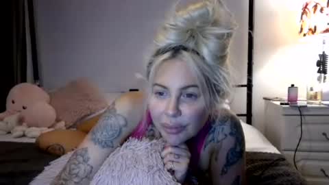 BritishBrattyBarbie online show from August 9, 9:09 pm