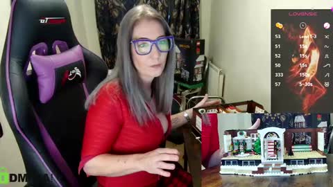 Snapshot of britishladya chatting on December 2, 7:27 pm Lady Annabelle Montgomery online show from December 2, 7:27 pm