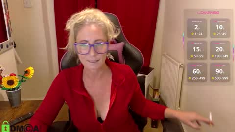 Snapshot of britishladya chatting on September 11, 9:15 pm Lady Annabelle Montgomery online show from September 11, 9:15 pm