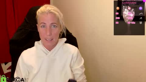 Snapshot of britishladya chatting on October 19, 6:41 pm Lady Annabelle Montgomery online show from October 19, 6:41 pm