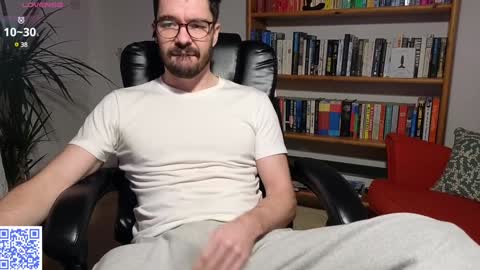 Callum online show from December 5, 12:44 pm