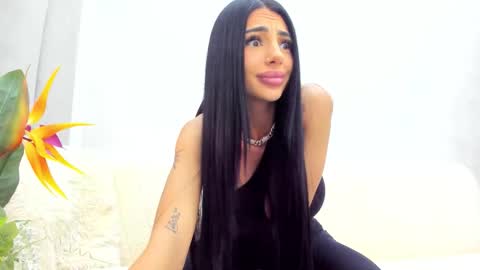 britney_charm online show from February 15, 7:51 am