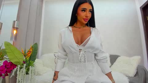 britney_charm online show from March 8, 7:45 am