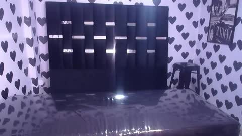 Britney  online show from December 15, 1:54 pm