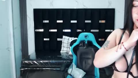 Britney  online show from February 5, 2:49 am