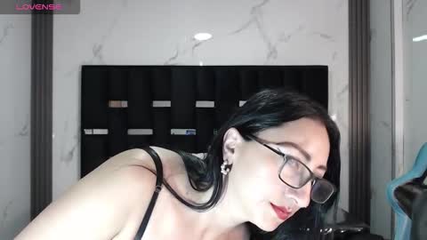 Britney  online show from March 5, 2:40 am