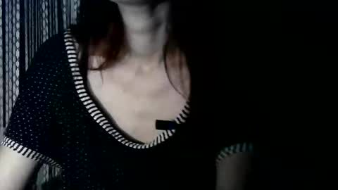 Snapshot of britneyamy chatting on November 28, 10:01 pm Britney online show from November 28, 10:01 pm