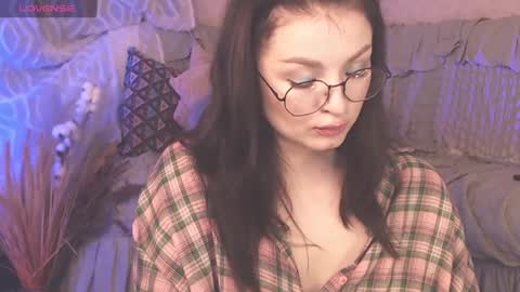 britneybarker online show from December 14, 1:28 am