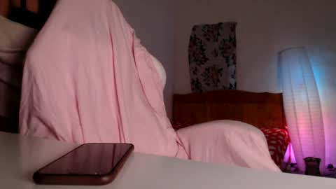 Britney online show from April 18, 6:39 am