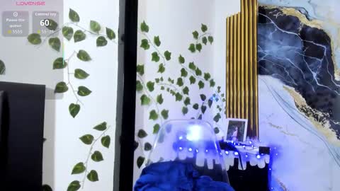 Snapshot of brittanyy20 chatting on February 12, 10:54 am brittanyy20 online show from February 12, 10:54 am