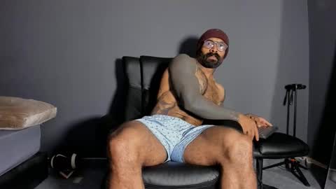 brockhurn_ online show from March 23, 11:42 pm