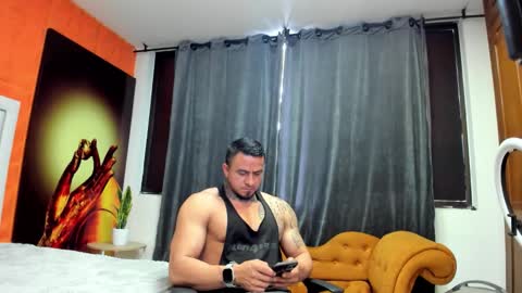 brody_hartchert online show from October 15, 7:36 pm