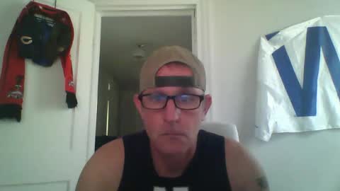 brodyb545755 online show from April 26, 5:10 pm