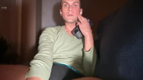 brodystarrr online show from October 21, 8:09 pm