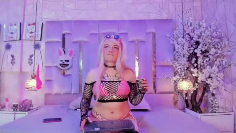     online show from February 17, 1:29 pm