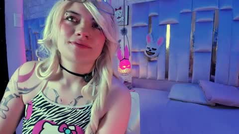 Snapshot of broklin_white23 chatting on April 27, 3:43 pm online show from April 27, 3:43 pm
