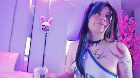 Snapshot of broklin_white23 chatting on July 13, 1:47 pm online show from July 13, 1:47 pm