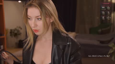 Anna online show from December 9, 2:49 pm