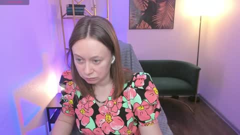Lady Brooke online show from April 3, 8:51 pm