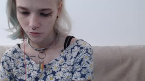 Snapshot of brookewylde_20 chatting on December 22, 12:27 pm brookewylde_20 online show from December 22, 12:27 pm