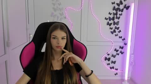 Snapshot of brooklunglow_ chatting on July 11, 12:08 pm Vlada online show from July 11, 12:08 pm
