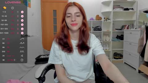 broosnica1 online show from May 22, 9:26 am