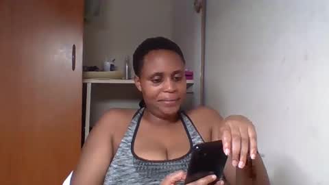 brown_lv online show from January 17, 6:54 pm