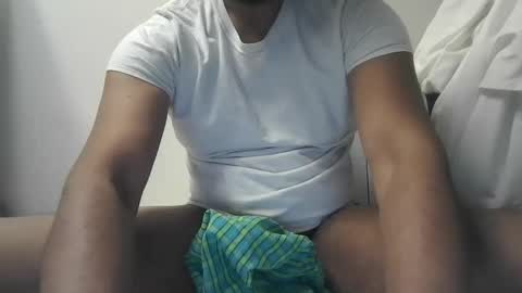 brownbd32 online show from November 10, 5:06 am