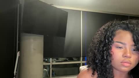 brownfantasyxx online show from May 22, 3:24 am