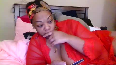 brownroundrenee online show from April 14, 9:48 am