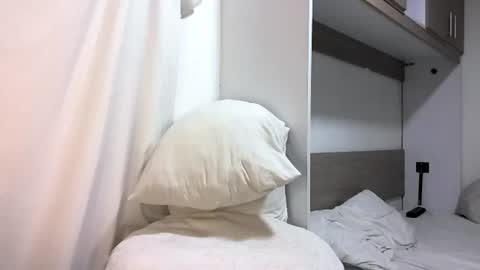 Bruce online show from March 3, 2:15 am