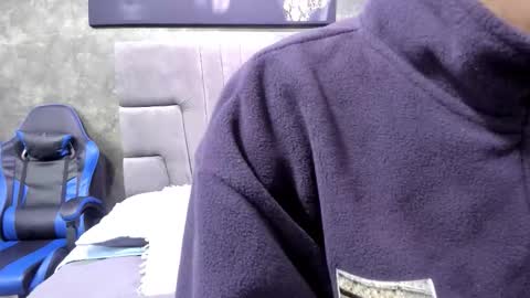 Snapshot of bruce_hans chatting on September 18, 11:34 am Bruce Hans online show from September 18, 11:34 am