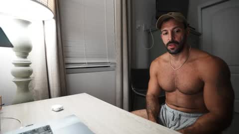 Snapshot of brucestryker chatting on October 1, 2:50 am onlyfans BRUCESTRYKER online show from October 1, 2:50 am