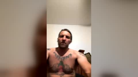 Snapshot of bruisedbones310 chatting on June 23, 6:44 am bruisedbones310 online show from June 23, 6:44 am