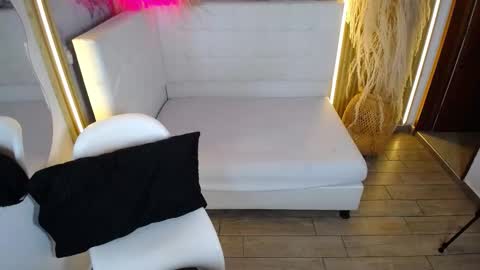 Bruja SCarlata online show from January 17, 11:48 am