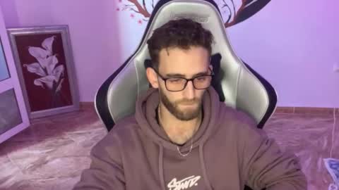 Snapshot of brulink103 chatting on December 25, 4:11 pm ganjatalks online show from December 25, 4:11 pm