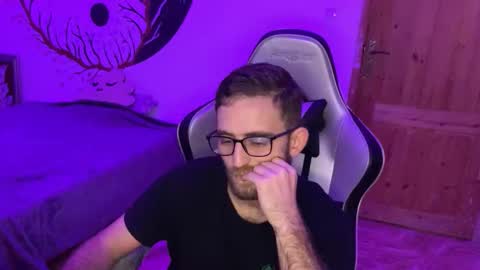 Snapshot of brulink103 chatting on September 12, 2:39 pm ganjatalks online show from September 12, 2:39 pm