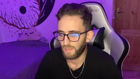 Snapshot of brulink103 chatting on September 13, 3:01 pm ganjatalks online show from September 13, 3:01 pm