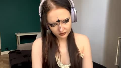 Snapshot of brunaceasor chatting on May 13, 1:30 pm Luna online show from May 13, 1:30 pm