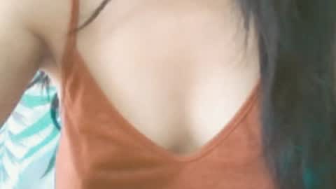 Snapshot of brunela chatting on June 19, 9:13 am brunela online show from June 19, 9:13 am