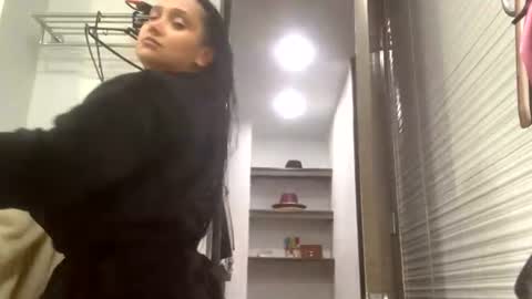 BRUNETTE DIAMOND  online show from July 21, 5:48 pm