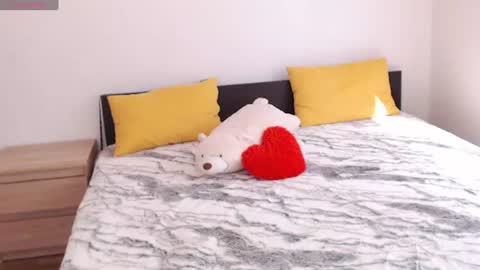 Snapshot of brunettgirl_ chatting on July 9, 7:34 am Ellis online show from July 9, 7:34 am
