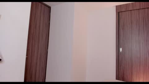 Snapshot of brunnahart chatting on December 2, 6:54 pm online show from December 2, 6:54 pm