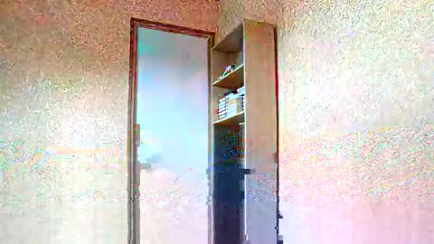 Snapshot of bruno5629 chatting on October 13, 11:10 am bruno5629 online show from October 13, 11:10 am